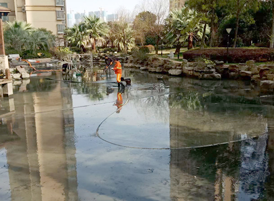 黄冈景观池淤泥清理